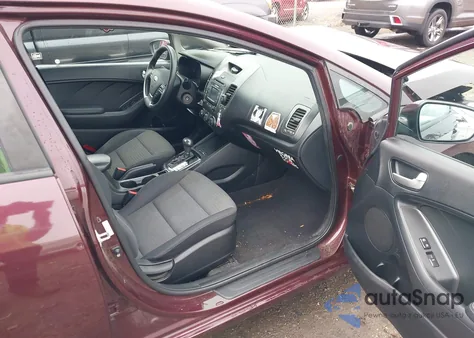 2017 Kia Forte Lx из США, поврежденный, VIN 3KPFL4A79HE049009